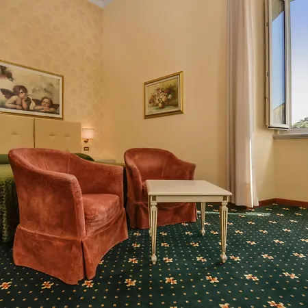 Grand Plaza & Maggiore 4*