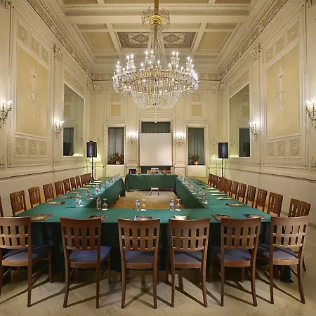 Grand Plaza & Maggiore فندق 4*