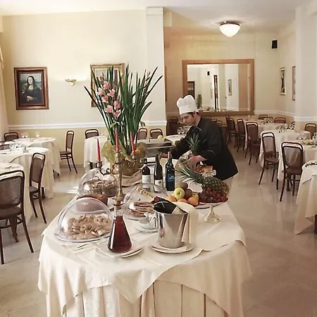 Grand Plaza & Maggiore فندق