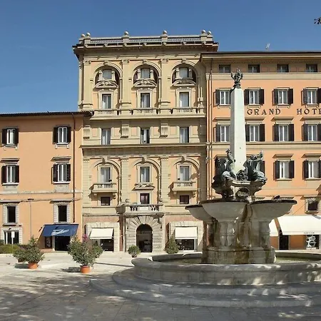 Grand Plaza & Maggiore فندق 4*