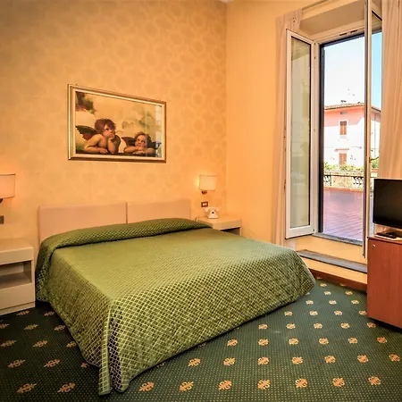 Grand Plaza & Maggiore فندق 4*