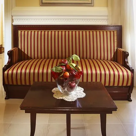 Grand Plaza & Maggiore Hotel 4*